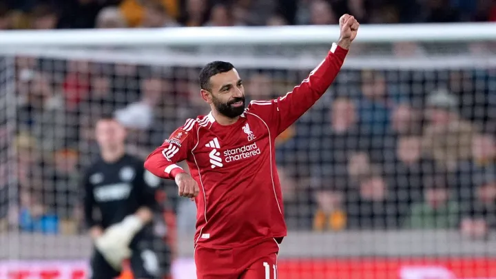 محمد صلاح يغادر ليفربول بعد 9 سنوات حافلة بالألقاب والأهداف