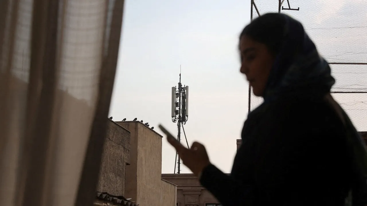 Иран арестовывает за «излишнюю активность» в интернете