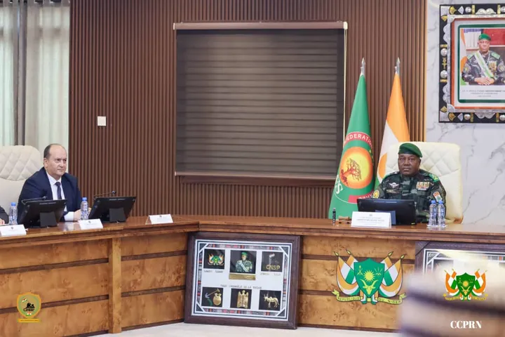 Niger : le Premier ministre algérien lance la construction d’une centrale électrique de 40 mégawatts