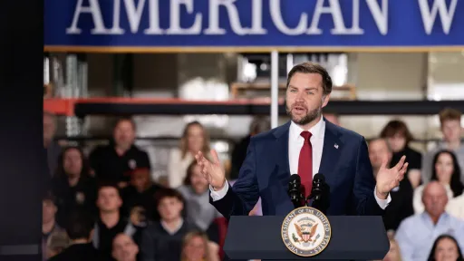 Иранның АҚШ-пен келіссөздерде Джей Ди Вэнсті таңдағаны алға тартылды