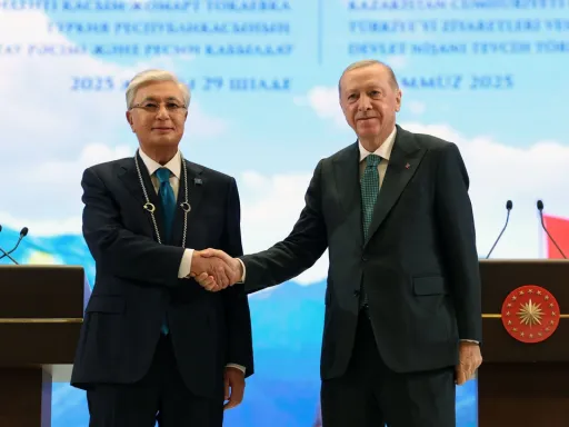 رایزنی تلفنی اردوغان و توکایف درباره روابط دوجانبه و تحولات منطقه‌ای و جهانی