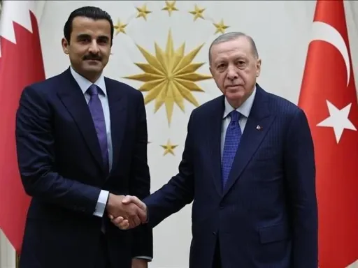 Erdogan e Al Thani trocam condolências por acidente de helicóptero e discutem desenvolvimentos regionais