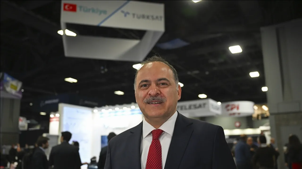 Türkiye në bisedime me SpaceX dhe Amazon për satelitë në orbitë të ulët