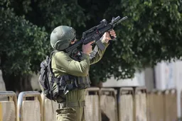 Девять палестинцев ранены израильскими военными на Западном берегу, к ним не допускают медиков