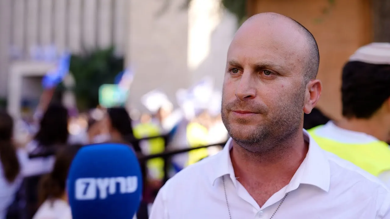 ח"כ מהימין הקיצוני מגן על הרג משפחה פלסטינית בהגדה המערבית כבושה