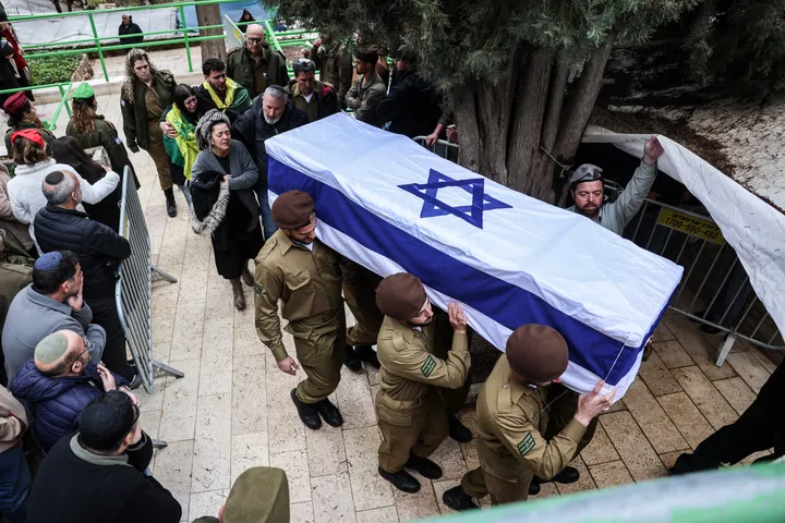 جيش الاحتلال يعلن مقتل أربعة من جنوده في جنوب لبنان.. وصافرات الإنذار تدوي شمال إسرائيل