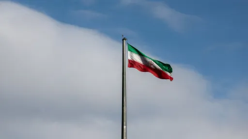 Тегеран требует репарации и суверенитет над Ормузом