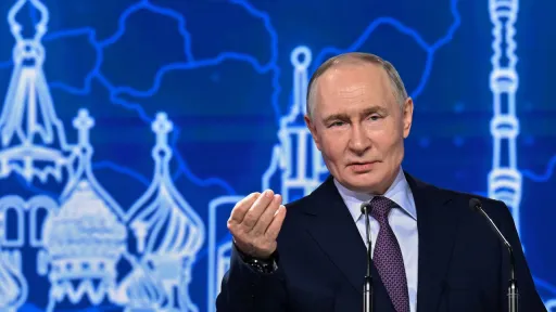 As Russia's oil revenue surges, Putin warns against squandering