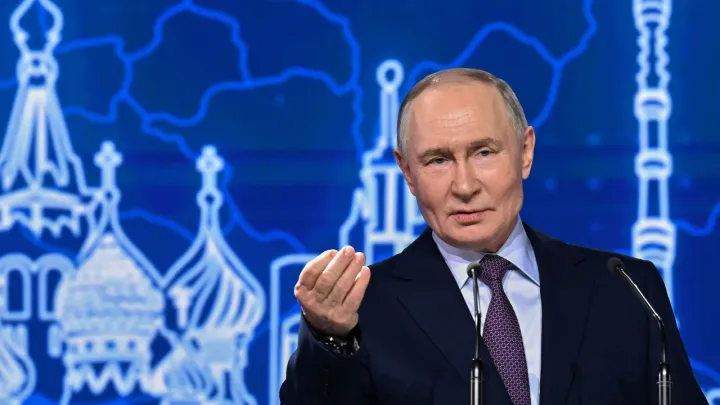 As Russia's oil revenue surges, Putin warns against squandering