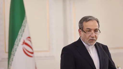 وزیر خارجه ایران: ایران با وجود تبادل پیامها، وارد مذاکره با آمریکا نشده است