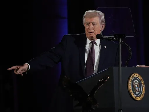 Trump diz que os negociadores do Irão temem ser “mortos pelo seu próprio povo”