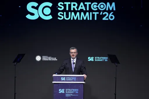 Protéger la vérité est vital à "l’ère de la désinformation", assure Duran