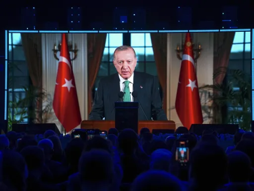 Erdogan alerta para crise de legitimidade na ordem global do pós-2.ª Guerra Mundial