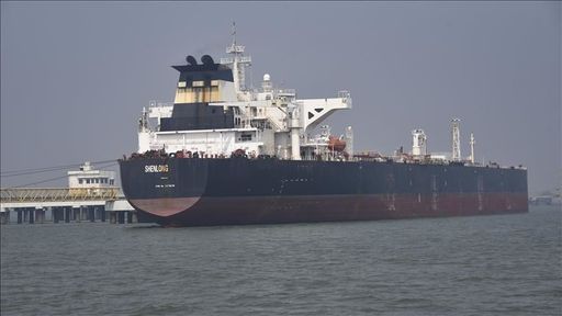 Irani pranon të lejojë edhe 20 anije me flamur pakistanez të kalojnë në Ngushticën e Hormuzit