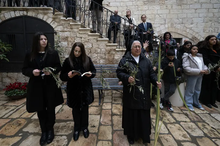 Israeli police bar Latin Patriarch from Jerusalem’s Holy Sepulchre church on Palm Sunday