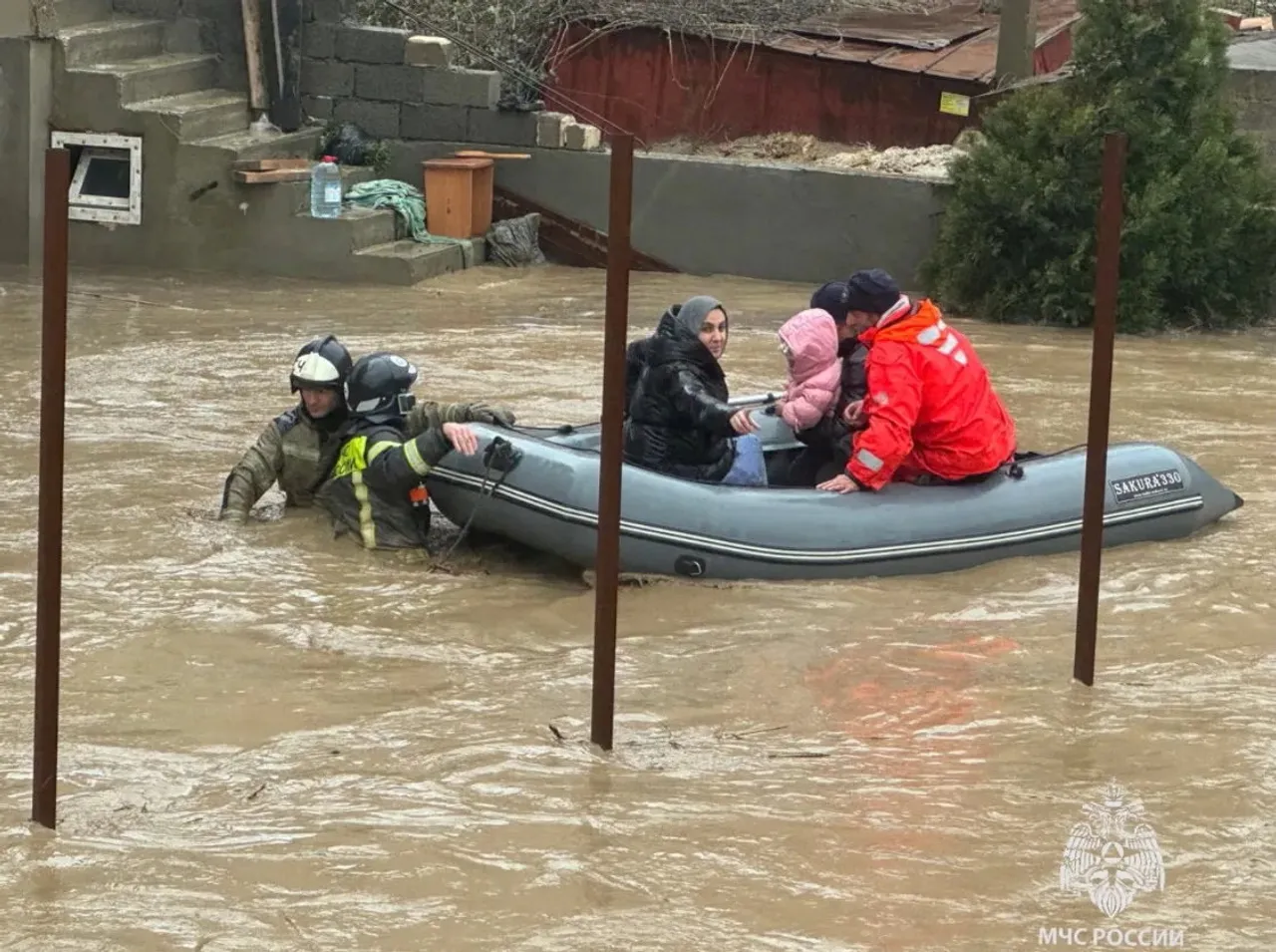 В Дагестане эвакуировали более 3,3 тысячи человек из-за наводнений