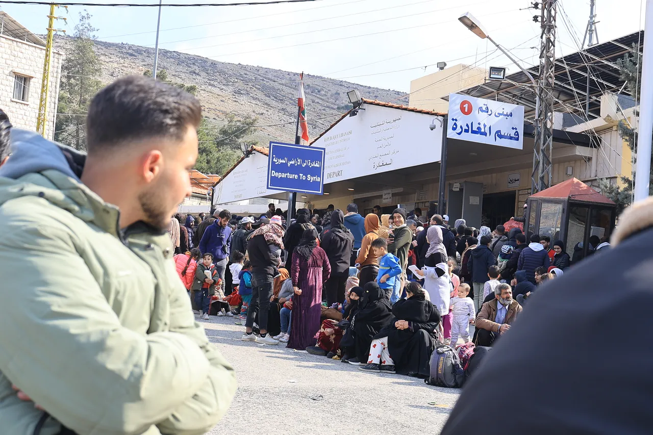 بسبب الغارات الإسرائيلية.. 10 آلاف شخص يعبرون من لبنان إلى سوريا