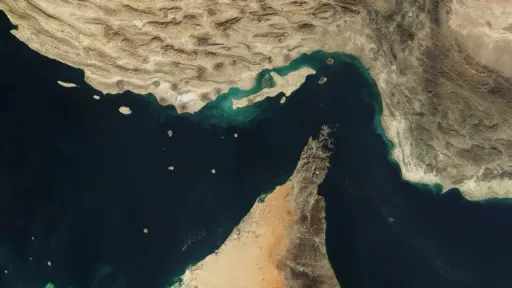 Первые корабли прошли через Ормузский пролив