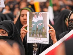 AP reka ulang serangan AS ke sekolah Iran yang menewaskan 123 anak berusia 13 tahun atau lebih kecil