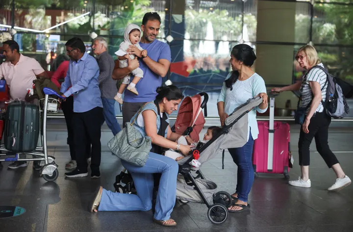 मध्य पूर्व हवाई क्षेत्र के खुलने के बाद 1 से 7 मार्च के बीच 52,000 से अधिक भारतीय वापस लौटे