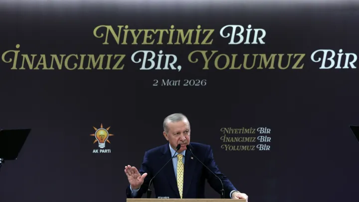 Presidente Erdogan condena o sofrimento de civis no Irão e pede o fim dos combates