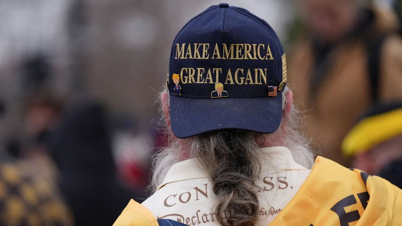 “MAGA est mort”: après les frappes contre l’Iran, le camp Trump se fissure