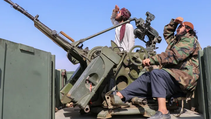 پاکستان: در پنجمین روز درگیری‌های مرزی، ۶۷ نیروی امنیتی اداره طالبان کشته شدند