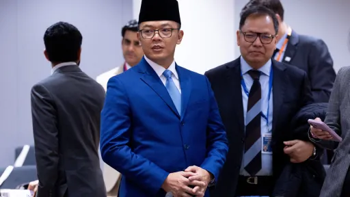 Индонезия мен Иран сыртқы істер министрлері сөйлесті