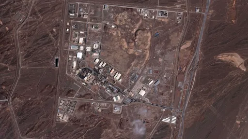 آژانس انرژی اتمی حمله و آسیب به ورودی تأسیسات نطنز ایران را تأیید کرد