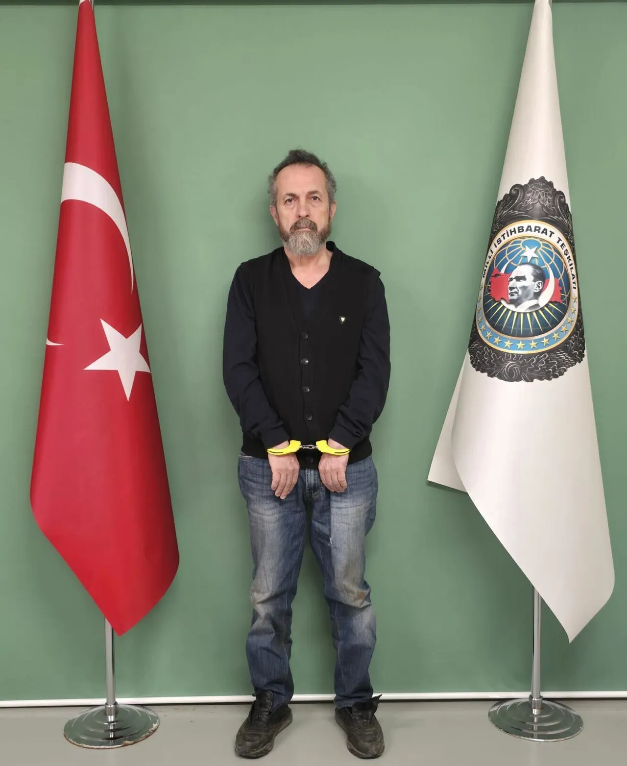 Türkiye arrests fugitive spy at Syria-Lebanon border over espionage charges