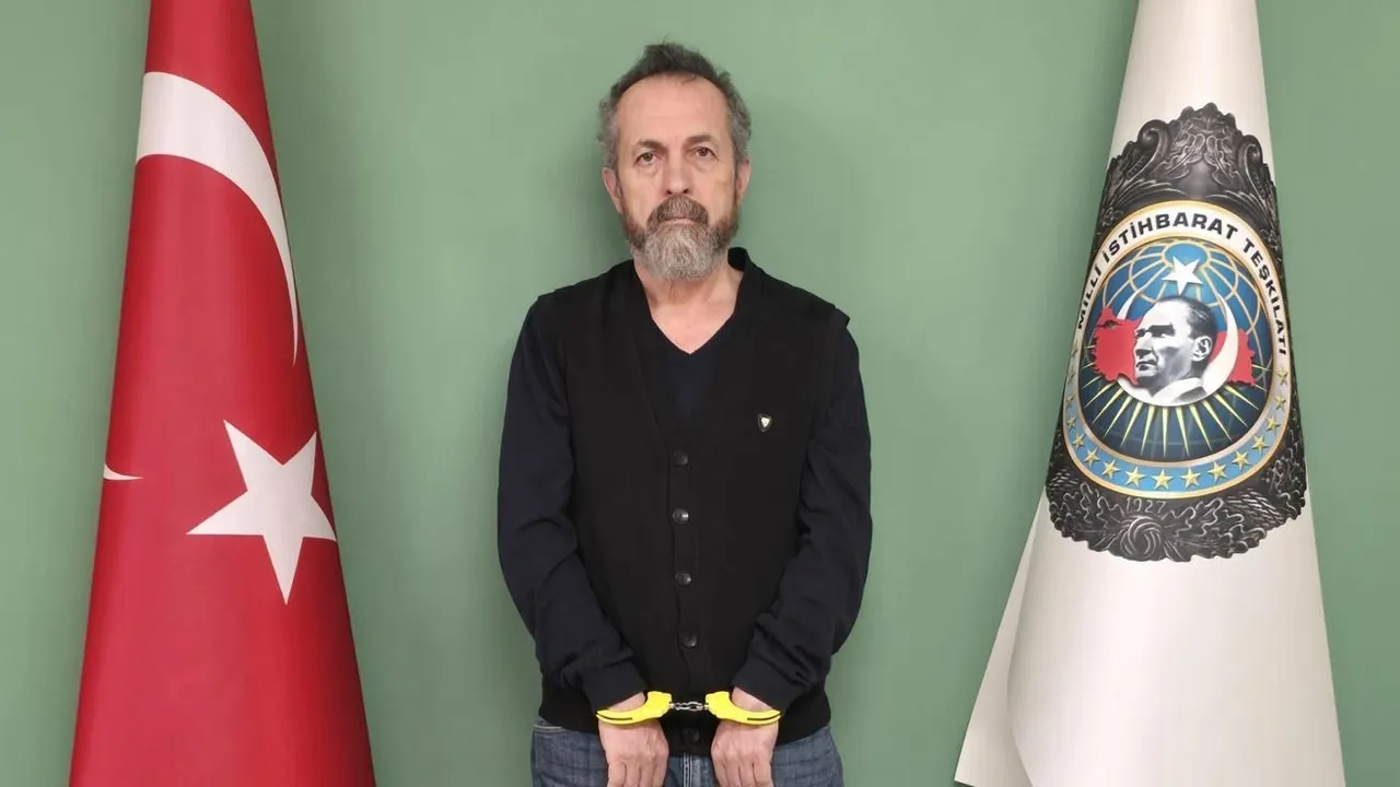 МИТ ЗАЛОВИ ИЗДИРВАН ШПИОНИН ПРИ ТРАНСГРАНИЧНА ОПЕРАЦИЯ