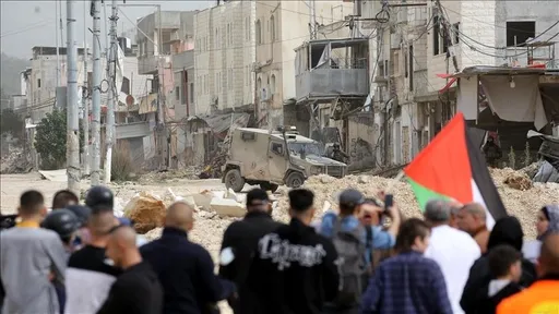 Qindra palestinezë protestojnë kundër ligjit izraelit që lejon varjen e të burgosurve palestinezë