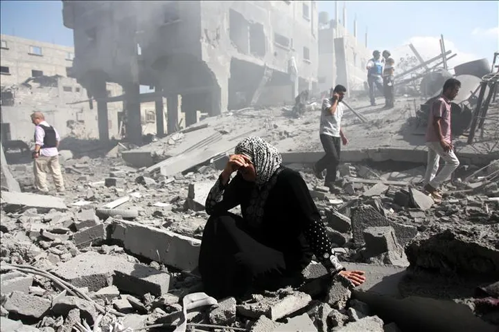 شهيدان بقصف إسرائيلي على خان يونس.. ومحكمة إسرائيلية تؤجل البت في الممر الطبي بين غزة والضفة