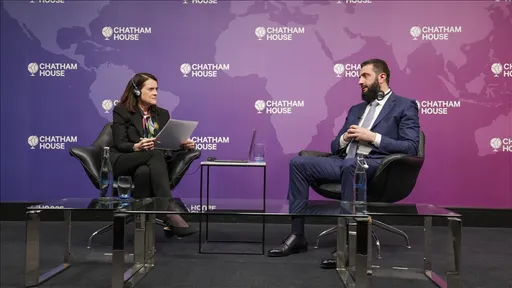 الشرع من لندن: سوريا "خارج صراع" إيران وواشنطن