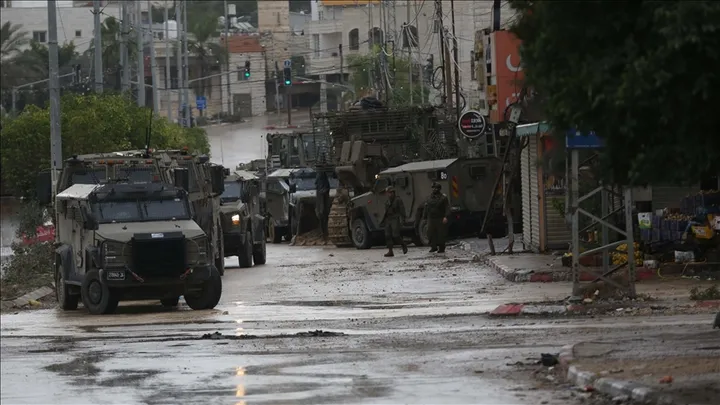 Израел ја продолжува офанзивата во Тулкарем и Нур Шамс, расте загриженоста за раселување