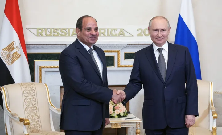 الرئيس المصري ونظيره الروسي يبحثان التطورات الإقليمية في ظل الحرب على إيران