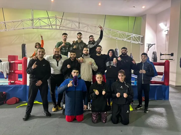 “El Barrio”, un gimnasio en Cisjordania ocupada que une el boxeo latino con la resistencia palestina