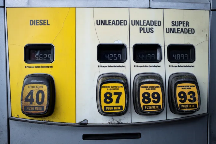 رشد بازارهای جهانی و افت قیمت نفت در پی سیگنال‌های پایان احتمالی جنگ ایران