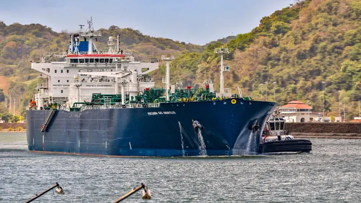 Indonesia alihkan impor ke AS saat dua kapal Pertamina tertahan di Teluk Persia