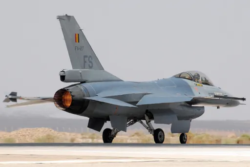 Aan Oekraïne beloofde jets blijven voorlopig in gebruik van het Belgische leger