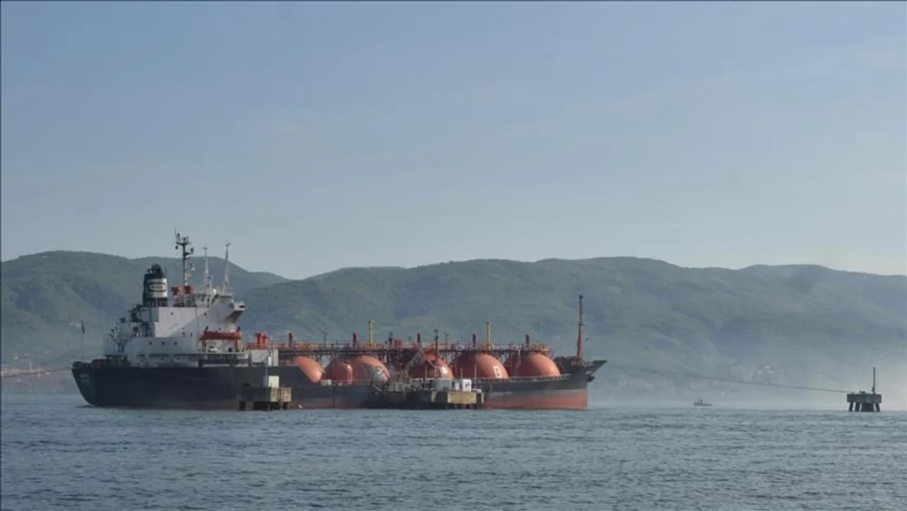 Rusia: Një cisternë e LNG-së u sulmua pranë ujërave territoriale të Maltës