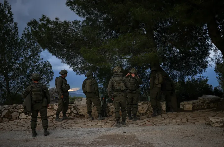 لبنان.. قلق أممي من طلب إسرائيل إجلاء سكان الجنوب والجيش يعلن إعادة التموضع في عدة نقاط