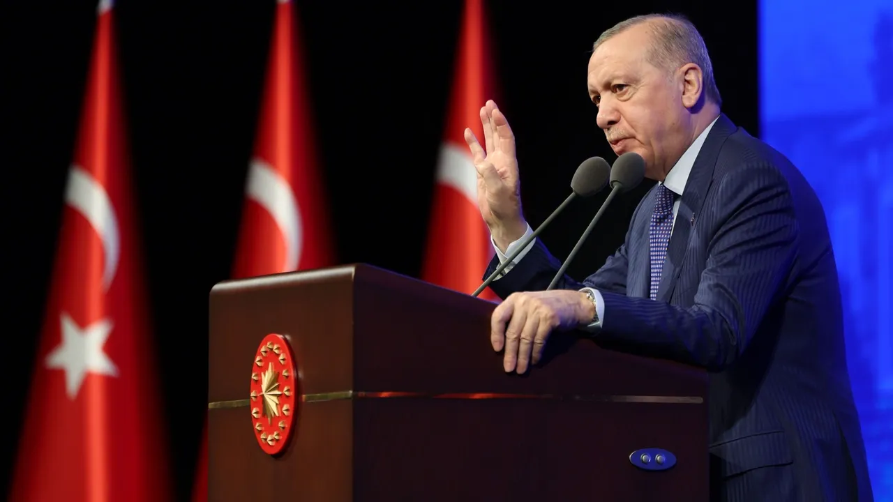 Ärdoğan: "Törkiyä tınıçlıqqa yünältelgän diplomatiyä belän qıyınlıqlarnı çişärgä tırışa"