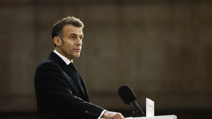 ماکرون: حملات آمریکا و اسرائیل به ایران خارج از چارچوب حقوق بینالملل است