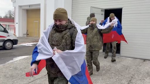 Rusia shkëmben 200 ushtarë të burgosur me Ukrainën