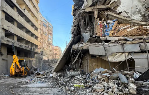 Петмина загинати во израелски напади во северен и јужен Либан