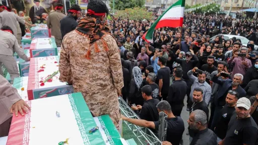 وزارت بهداشت ایران: شمار قربانیان حملات آمریکا و اسرائیل به ۹۲۶ نفر رسید