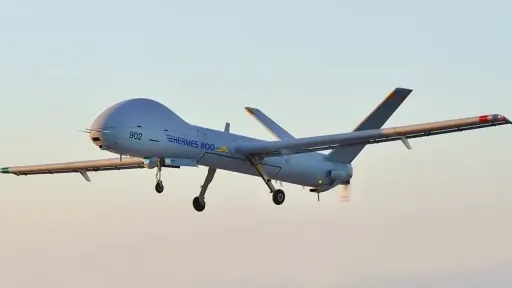 إيران تعلن إسقاط 4 مسيرات إسرائيلية وأمريكية جنوبي وغربي البلاد