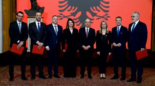 Betohen në Presidencë shtatë ministrat e rinj të kabinetit qeveritar të Shqipërisë