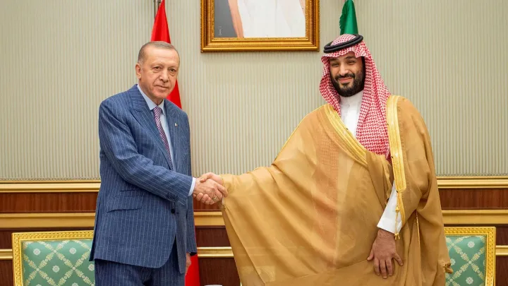 الرئيس التركي يبحث مع ولي العهد السعودي تطورات الصراع في الشرق الأوسط